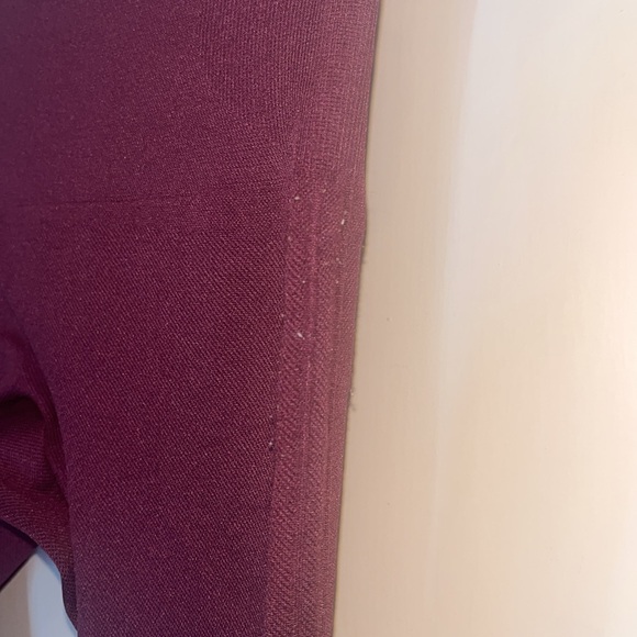 Shapermint leggings in deep magenta size S P in preowned condition - Picture 5 of 8